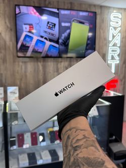 Brand New Apple Watch SE 2nd GEN 40MM WiFi + Cellular (Unlocked) + Warranty