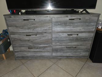 6 Drawer dresser Design by Ashley