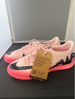 Nike Mercurial size 9.5 indoor/turf soccer shoes