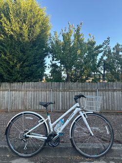 Trek 7.2 FX Women’s WSD Step-Through Hybrid Bike – Small 15” Frame - Comfort Bicycle