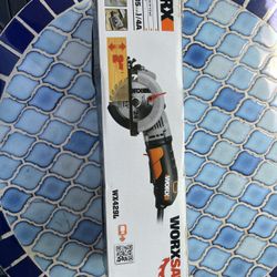 Compact Circular Saw