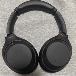 Sony WH1000 XM4 Noise Cancelling Headphones
