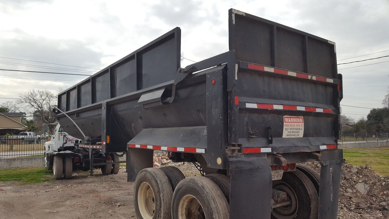 1990 32 foot End dump trailer