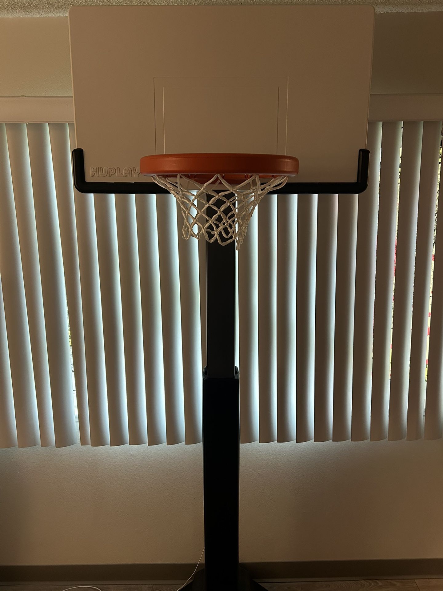 Huplay Pro Basketball Hoop