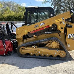 2026 Caterpillar skid steer 