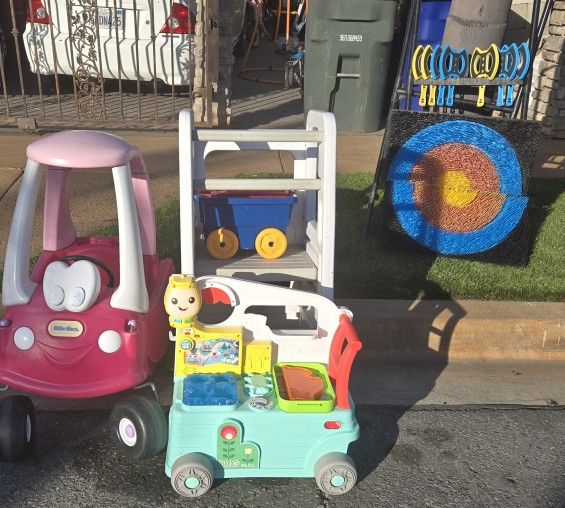FREE TOYS