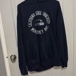 Csumb Sweater Size Large 