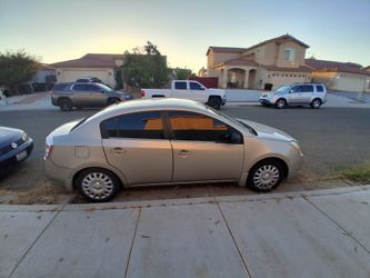 Nissan central 2009 con 190000 millas