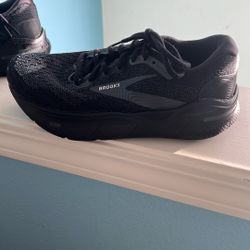 Brooks Ghost Max
