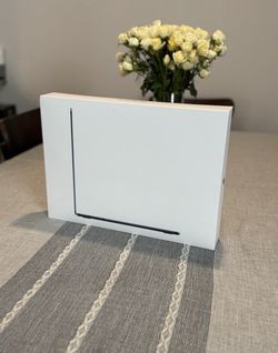 New Apple MacBook Air M5