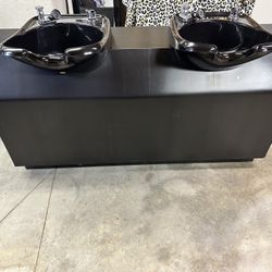 Double Shampoo Sink With Storage 