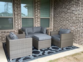 New inbox patio set (we finance and deliver)($54 down, (90 day no interest no credit check payment plan)