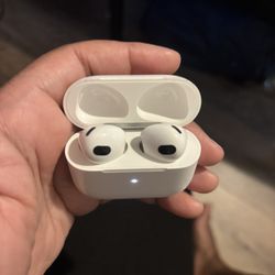 Apple AirPods (3rd Generation)