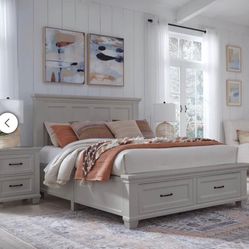 Hughes Storage Bed King NEW IN BOX