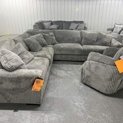 Brand New 👑LINDYN FOG 5 PIECE SECTIONAL SOFA 