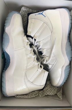 Jordan 11 legend blue size 9