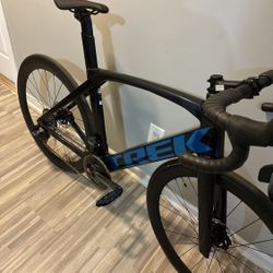 TREK Madone  2023 E -Tap   56 Cm