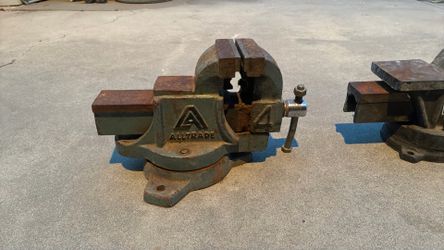 Vintage bench screw