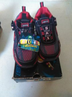 Skechers size 11