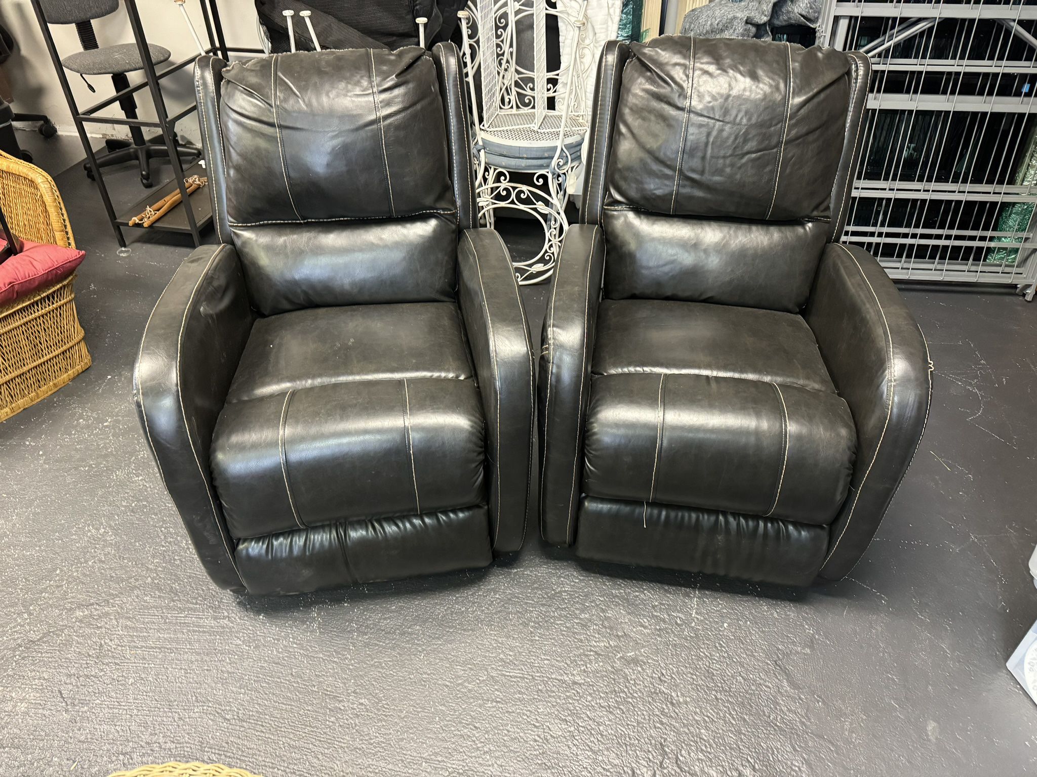 2 Leather Recliners 