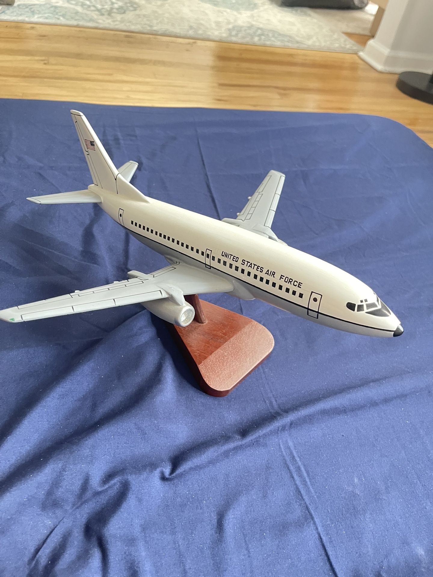 Vintage US Air Force Boeing C-40A Military