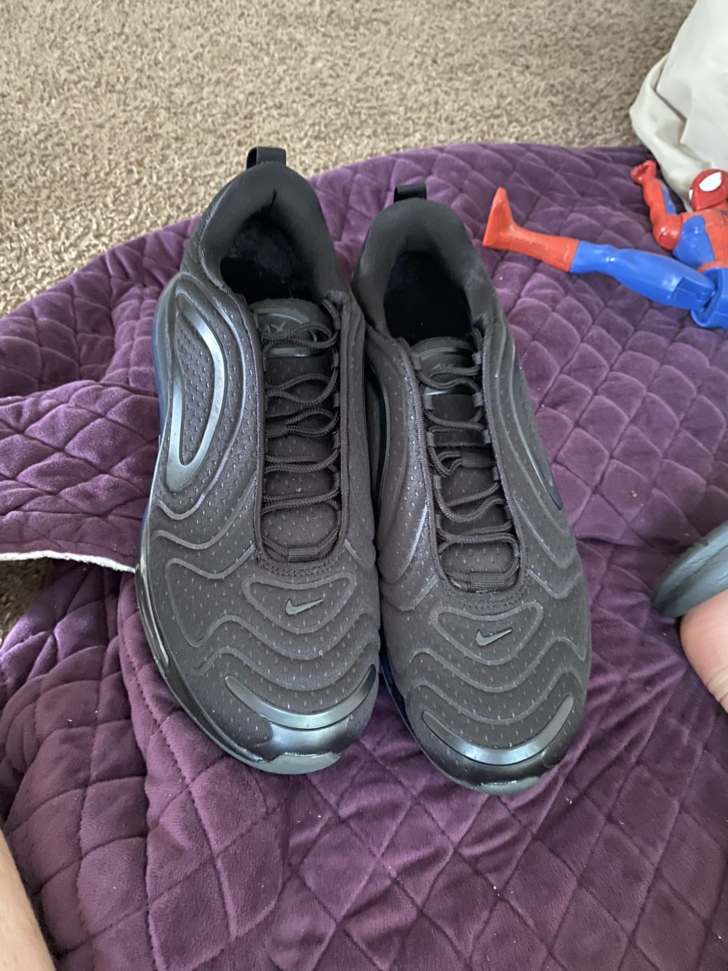 Air max 720 size 11