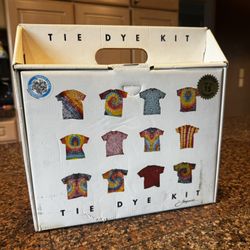 Brand New Tie-Dye Kit