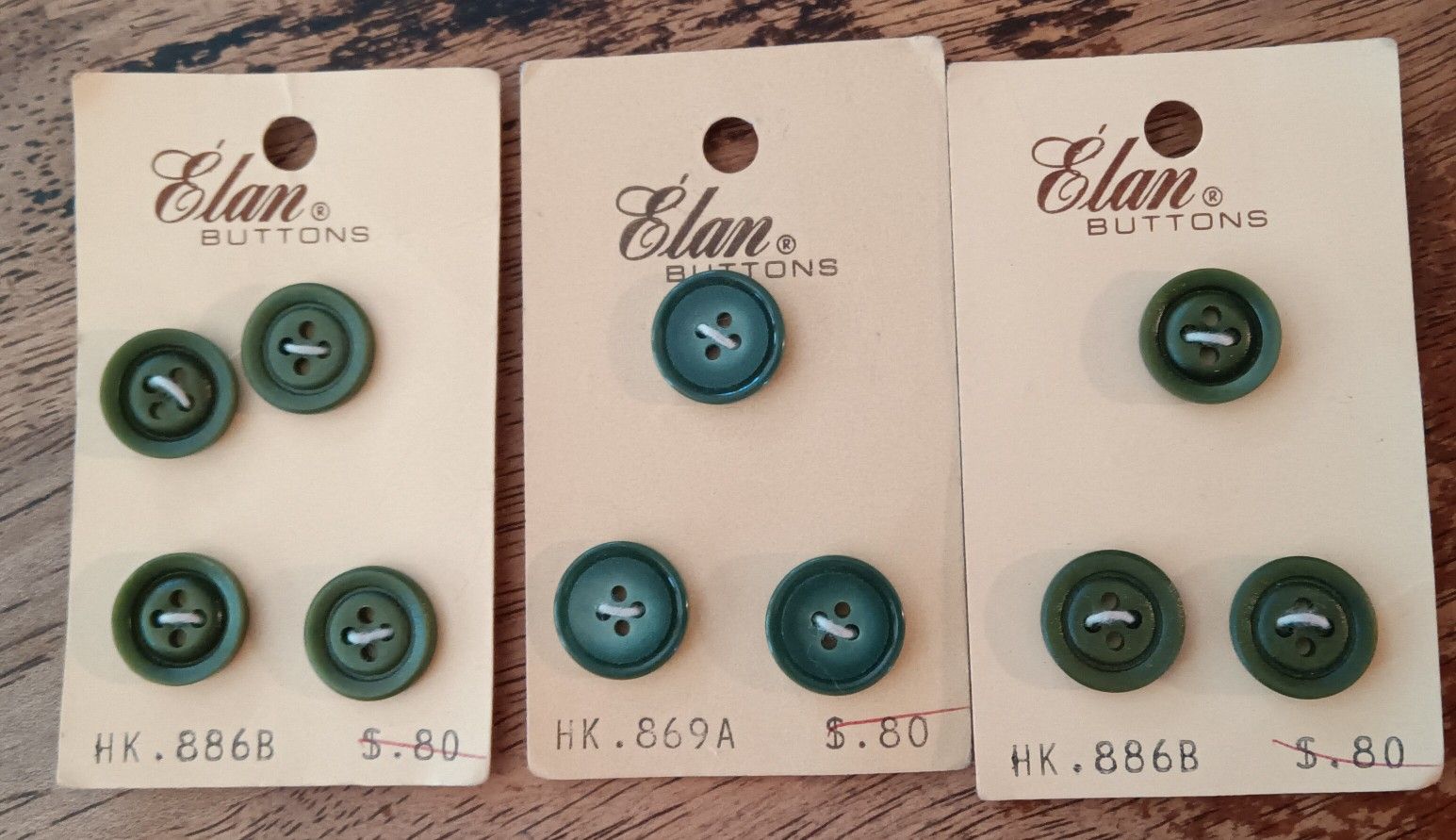 Original Elan Green Hues Buttons 9 Count