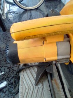 Fourteen inch chop saw DeWalt