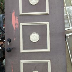 79 1/2 In X 35 1/2 In Front Metal  Dor ; With Key 