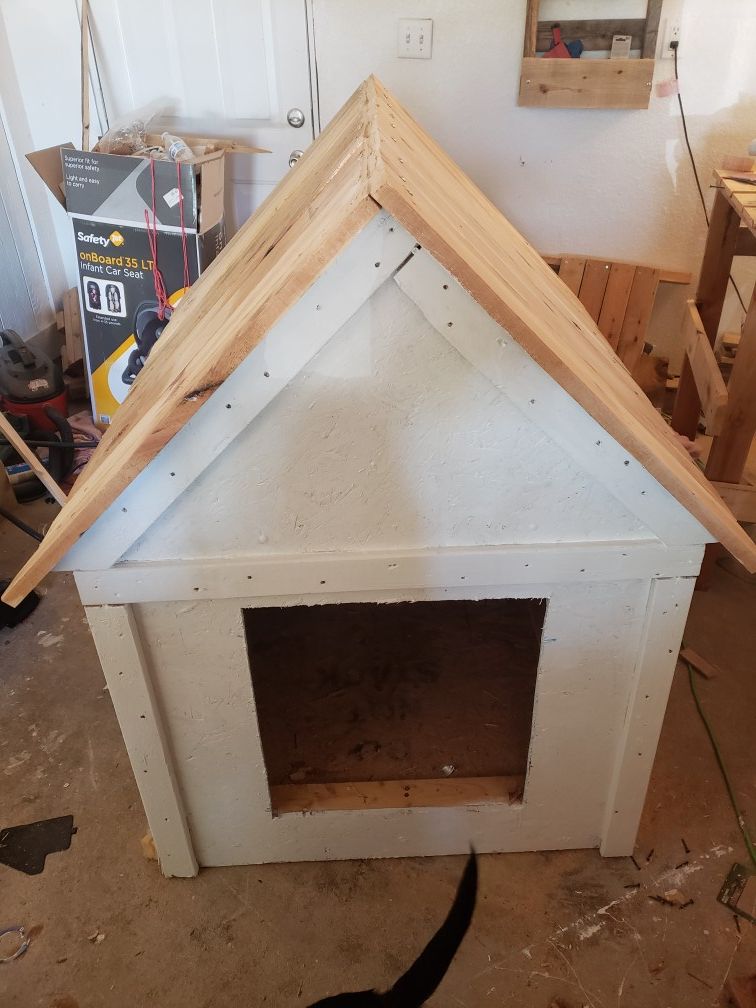 LARGE dog house