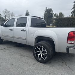 GMC Sierra Rims 22” For Sale New Tires