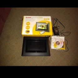 Kodak Easy Share SV811 Digital Picture Frame... New Open Box 
