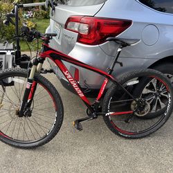 Specialized Carve Medi’m mountn Bike LikeNEW