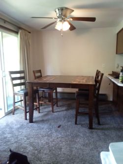 Table with leaf in picture