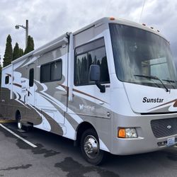 2012 Itasca Sunstar 30-T
