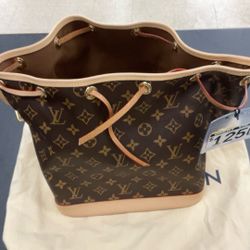 Louis Vuitton Purse 