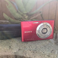 Sony Cyber-Shot DSC-W330 // Red // Tested