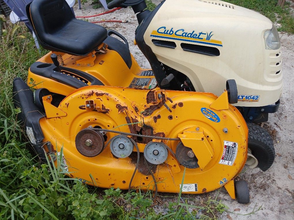Riding Lawn Mower $250