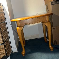Oak Wood End Table