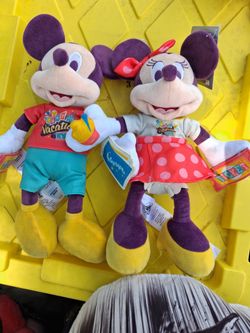 Disney Mickey & Minnie Mouse Vacation Plush Set
