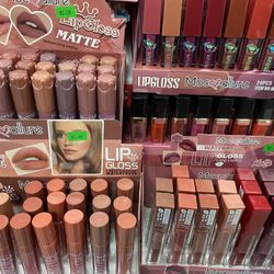 Lipstick & Accessories $2 Each