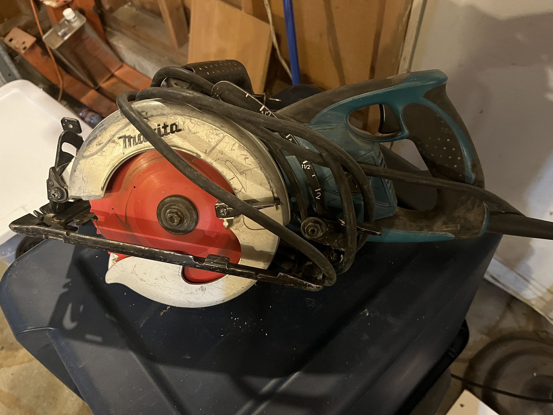Saw