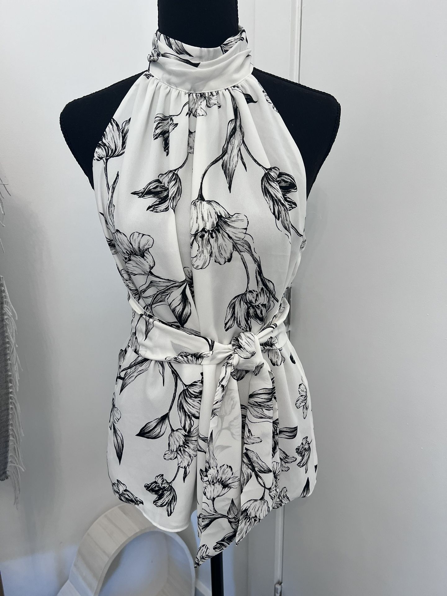White House Black Market Blouse