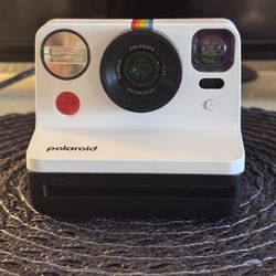 Polaroid Now i Type Instant Camera