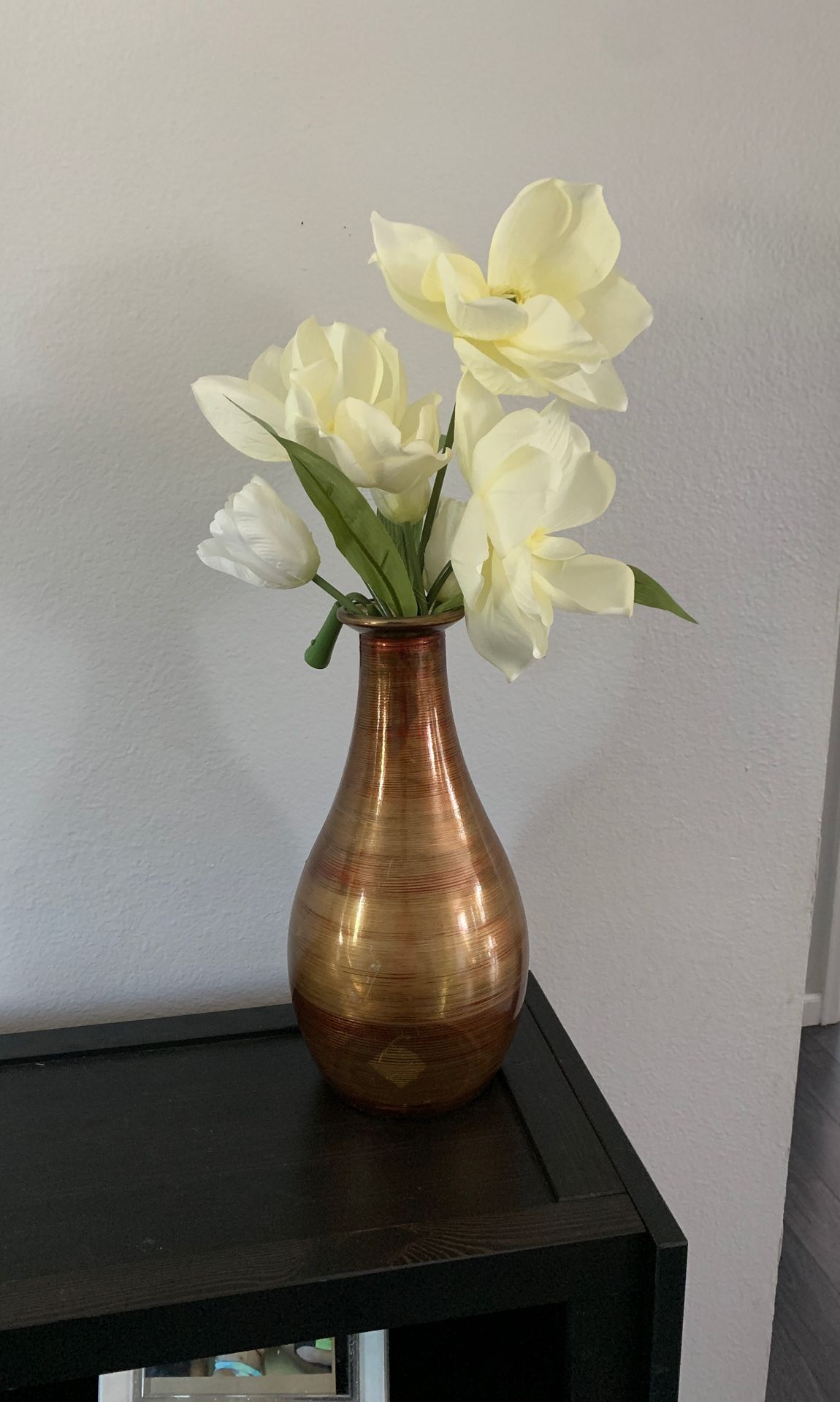 Flower vase