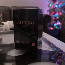 Valentino Intense 