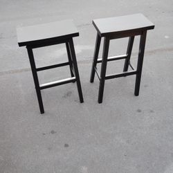 Black Bar Stools 