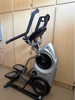 Bowflex Max Trainer M7 -Premium Cardio Machine