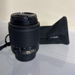 Nikon 55-200mm f4-5.6G ED Auto Focus-S DX Nikkor Zoom Lens